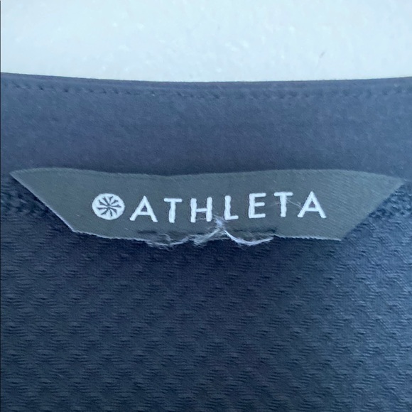 Athleta Venture Out Dress Black Sporty Featherweight Stretch Size 10 - Picture 9 of 16